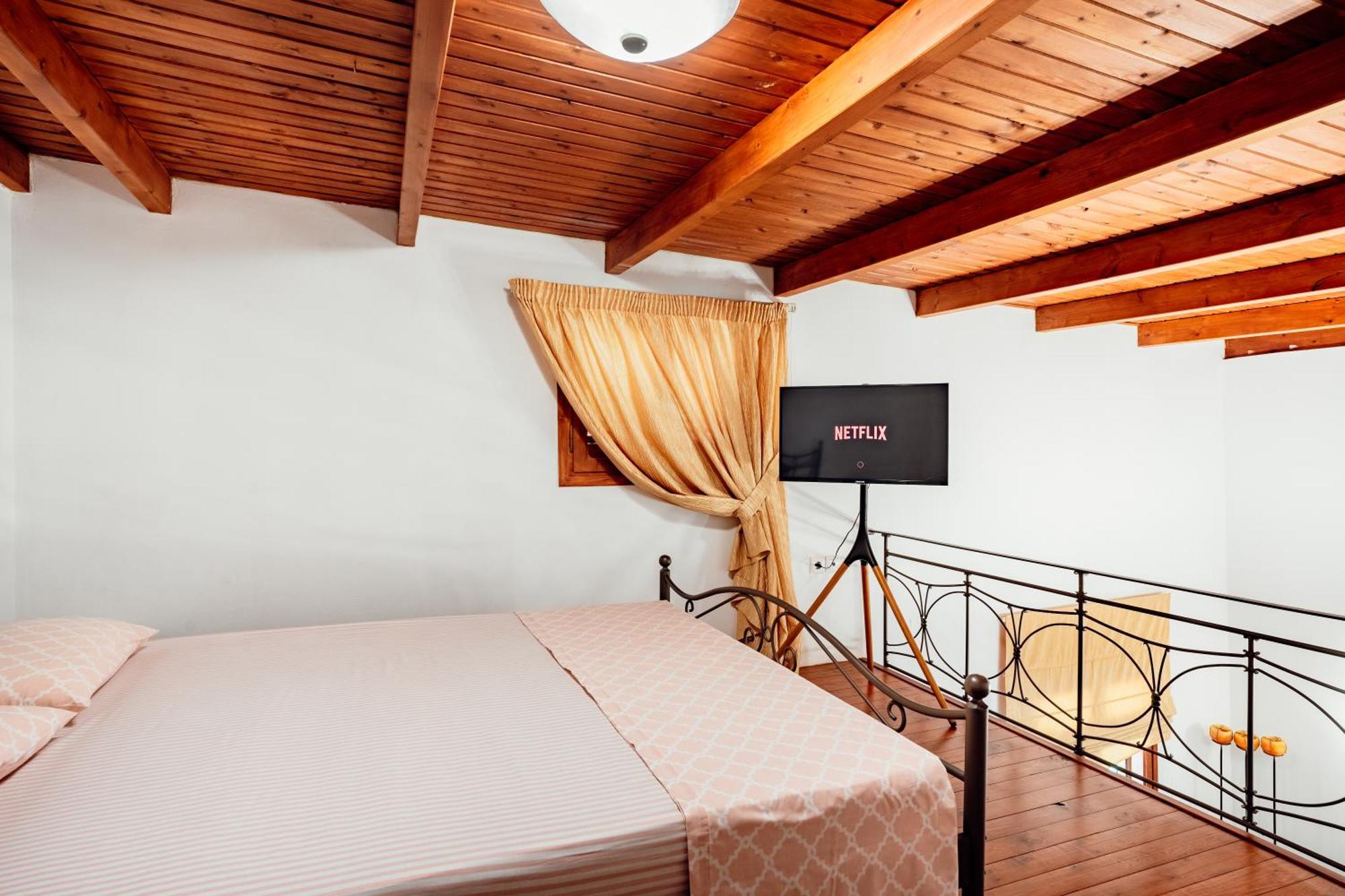 Dm Elegant And Charming Villa Foinikiá エクステリア 写真